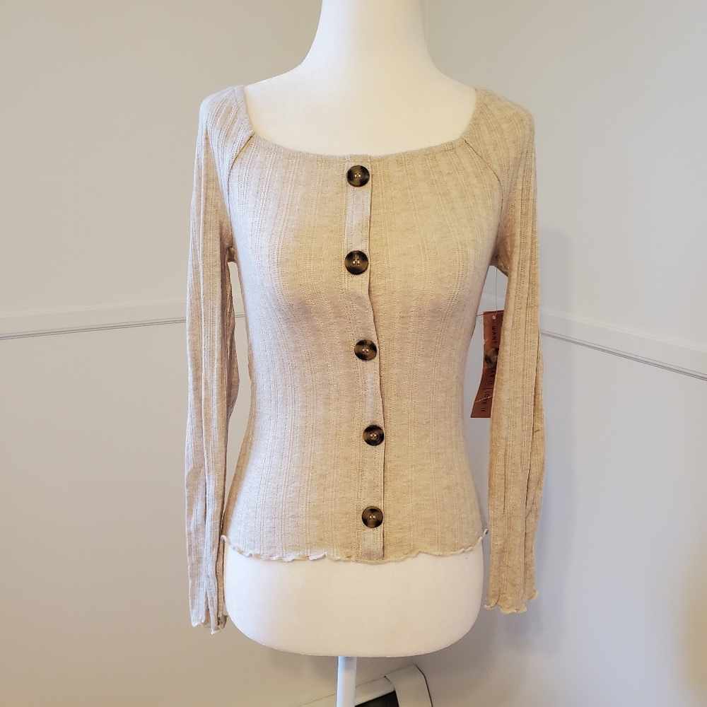 NWT Almost Famous long sleeve top